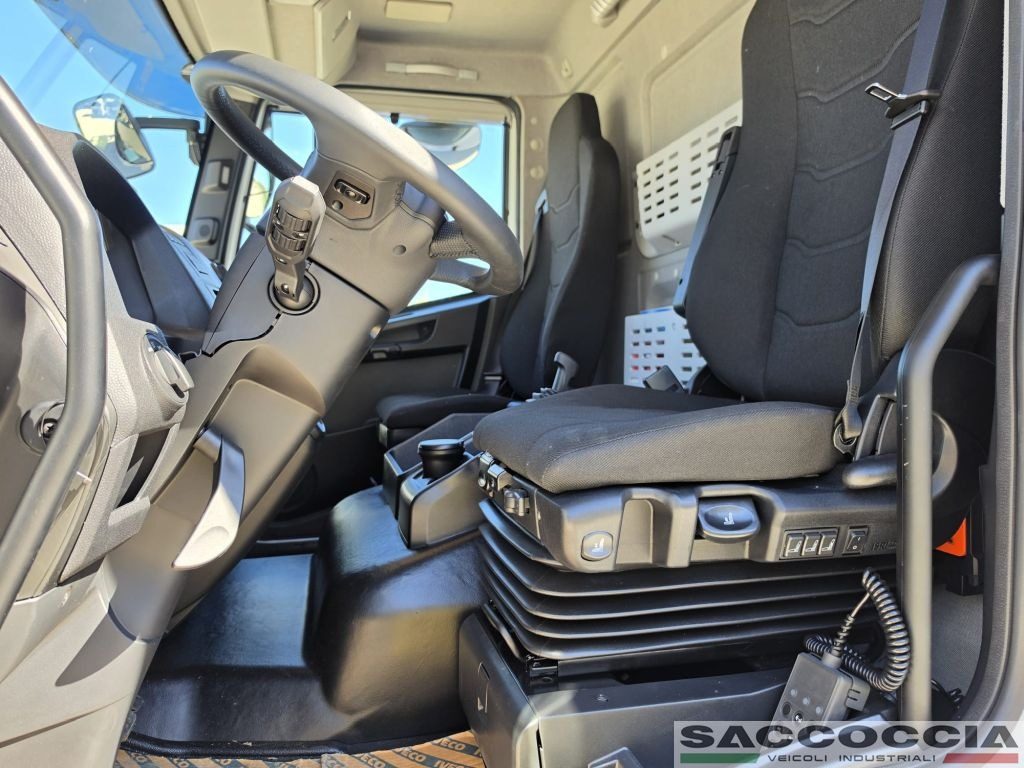 IVECO EUROCARGO 160E28 P Km 0 FURGONE 7,30 + SPONDA - 7