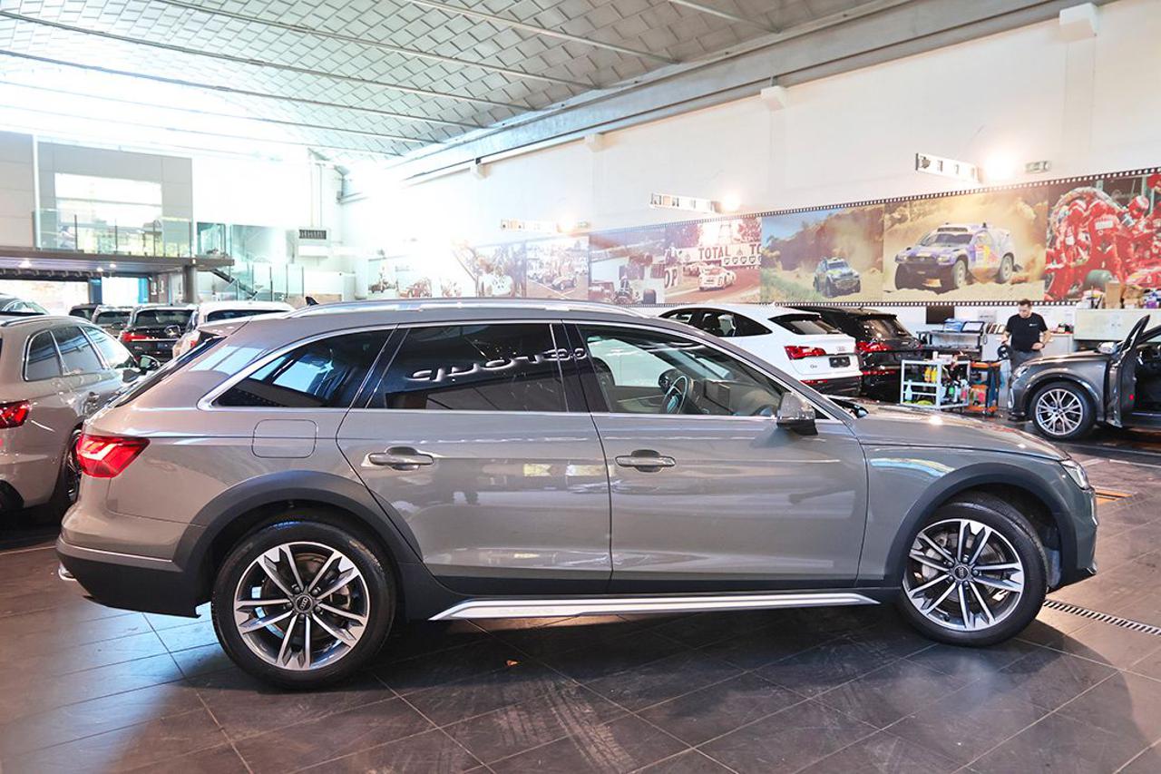 AUDI A4 allroad 40 TDI S-Tronic Identity Contrast - 10
