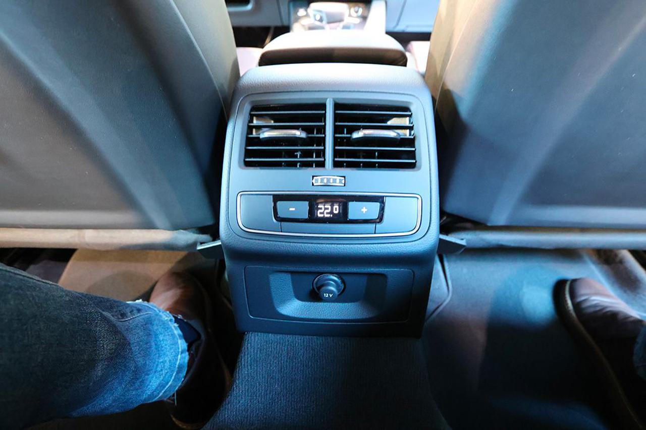 AUDI A4 allroad 40 TDI S-Tronic Identity Contrast - 44