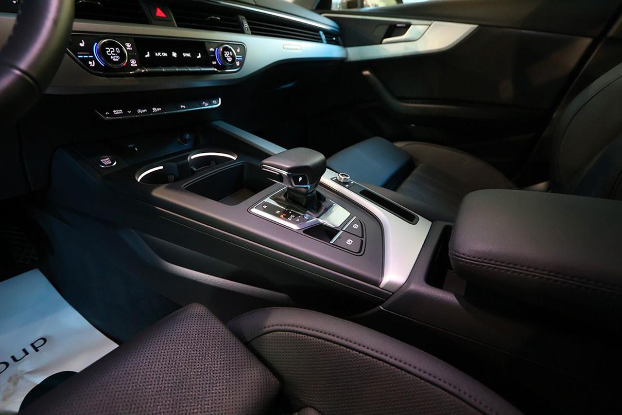 AUDI A4 allroad 40 TDI S-Tronic Identity Contrast - 38