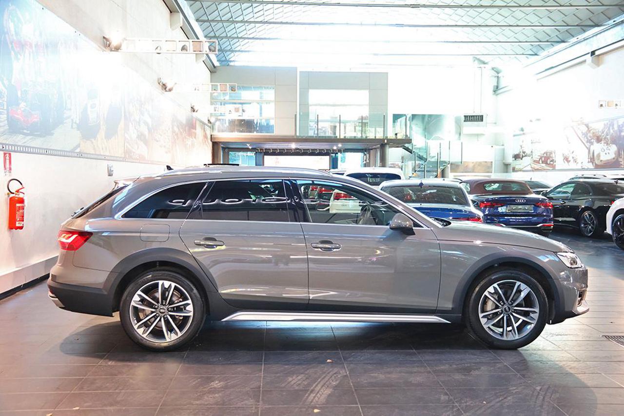 AUDI A4 allroad 40 TDI S-Tronic Identity Contrast - 2