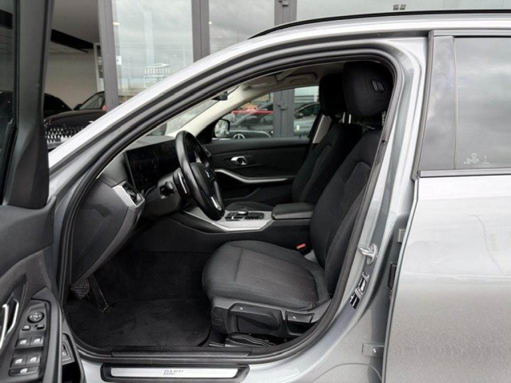 Clicca per ingrandire 320 - d 48V 190CV*NEW MODEL* Touring Business Advantage