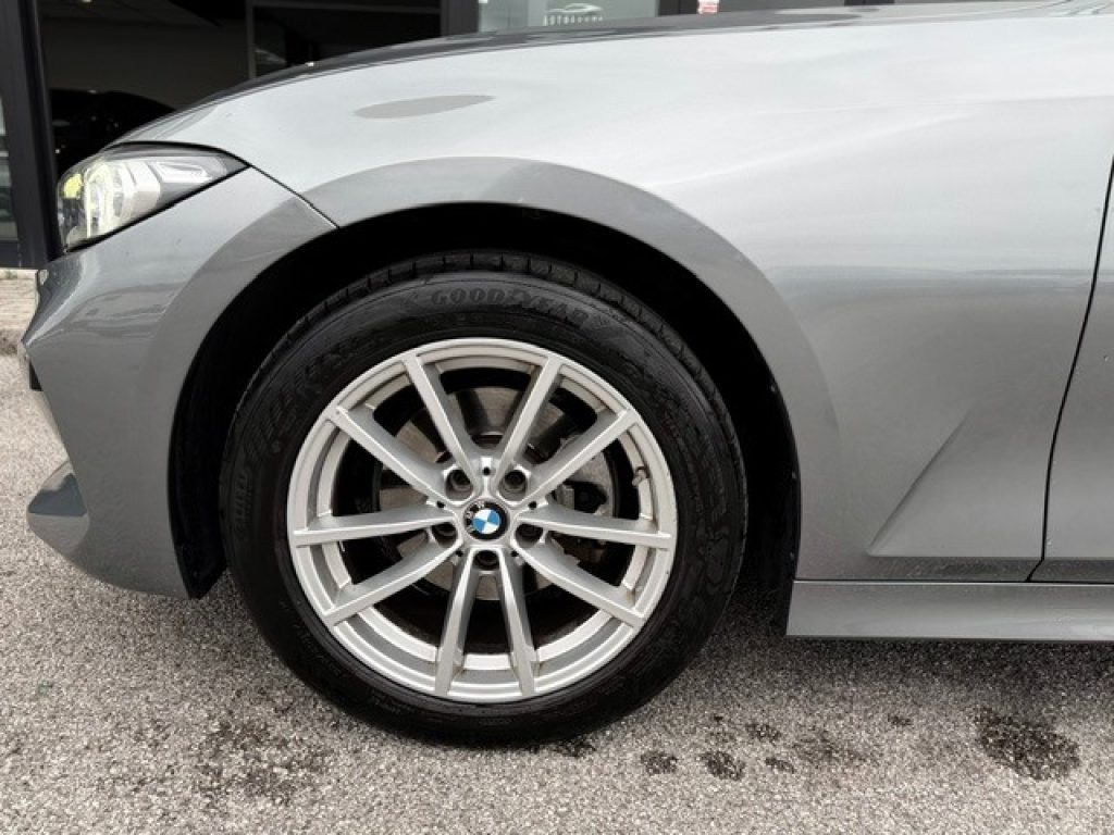Clicca per ingrandire 320 - d 48V 190CV*NEW MODEL* Touring Business Advantage