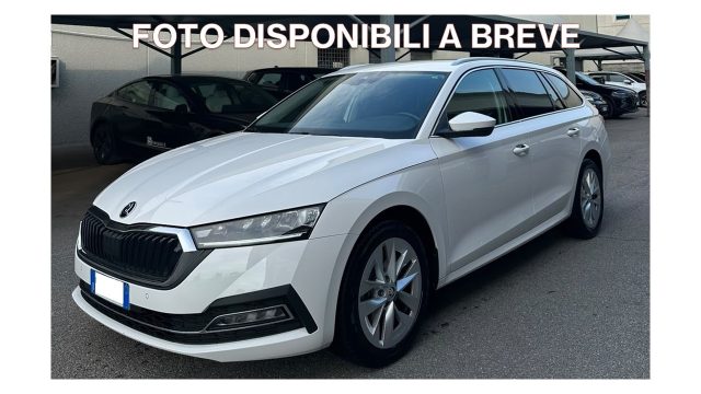 SKODA Octavia Bianco pastello