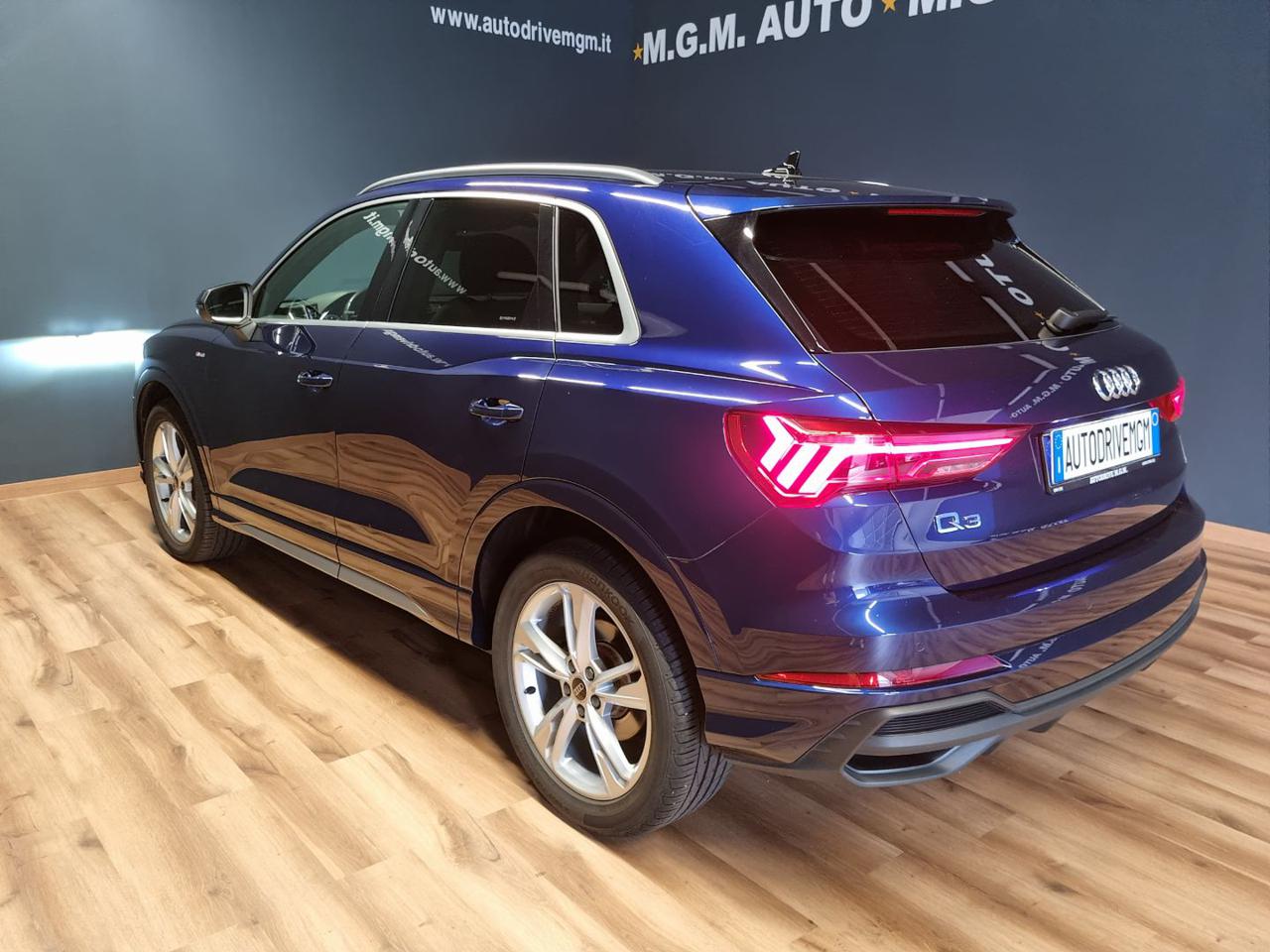 AUDI Q3 35 TDI S tronic S line edition - 30