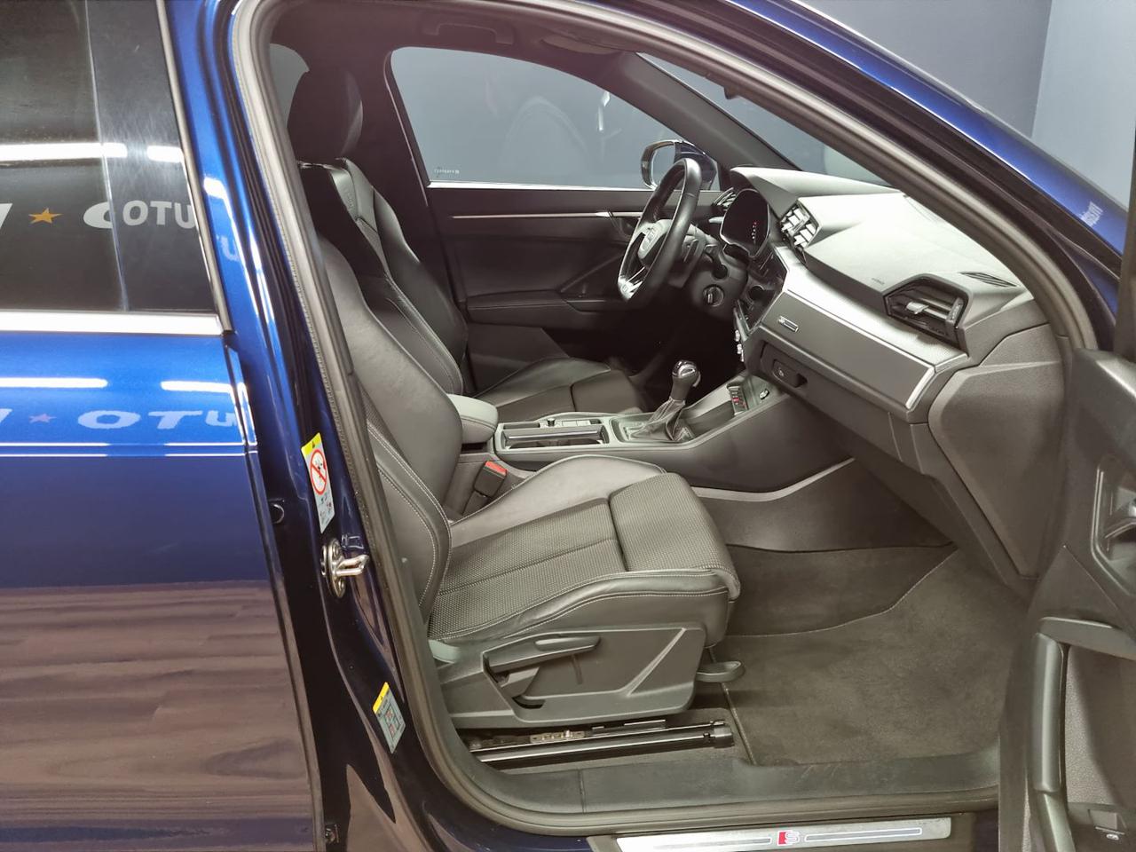 AUDI Q3 35 TDI S tronic S line edition - 9