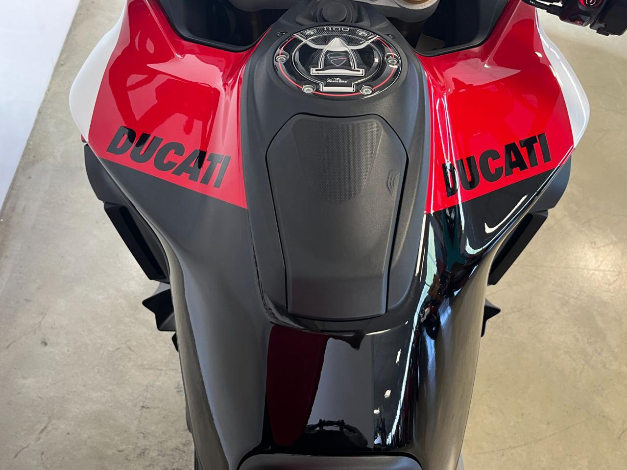 DUCATI Multistrada V4 S PIKES PEAK - 11