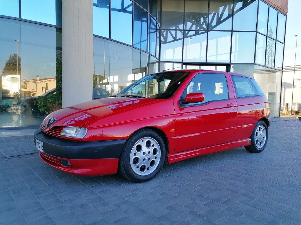 ALFA ROMEO 145 2.0i 16V Twin Spark cat Quadrifoglio - 25