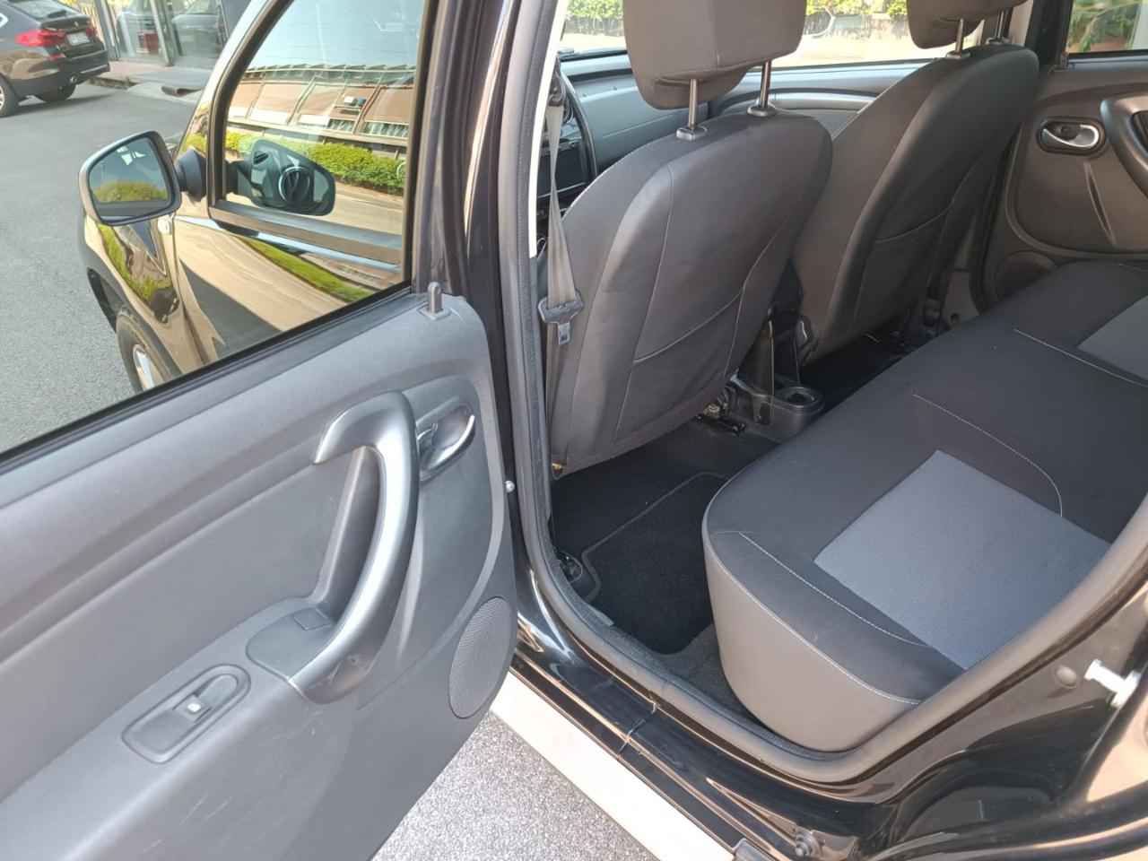 DACIA Duster 1.5 dCi 110CV S&S 4x4 Serie Limitata Black Shadow - 22