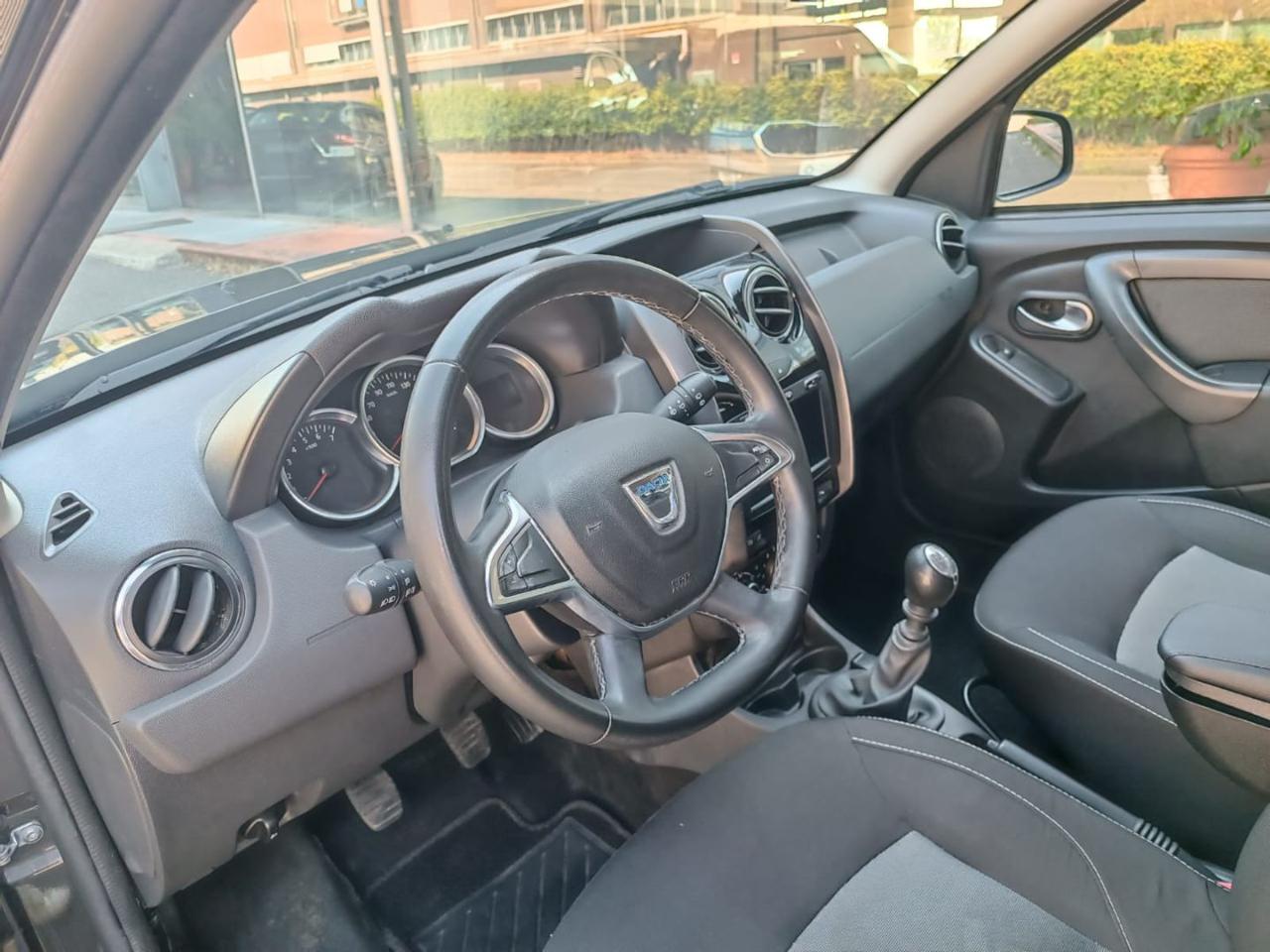 DACIA Duster 1.5 dCi 110CV S&S 4x4 Serie Limitata Black Shadow - 23