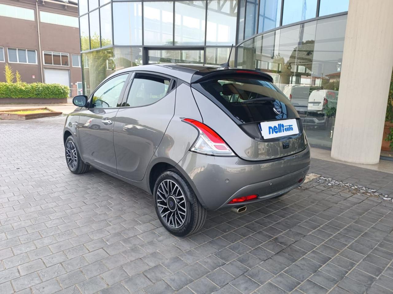 LANCIA Ypsilon 1.0 FireFly 5 porte S&S Hybrid Platino - 25