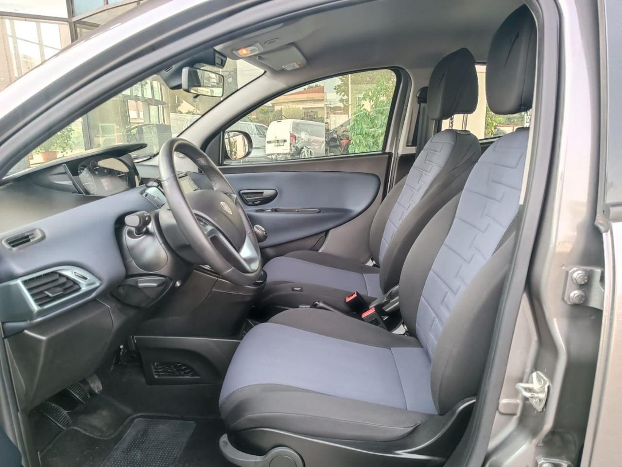 LANCIA Ypsilon 1.0 FireFly 5 porte S&S Hybrid Platino - 26