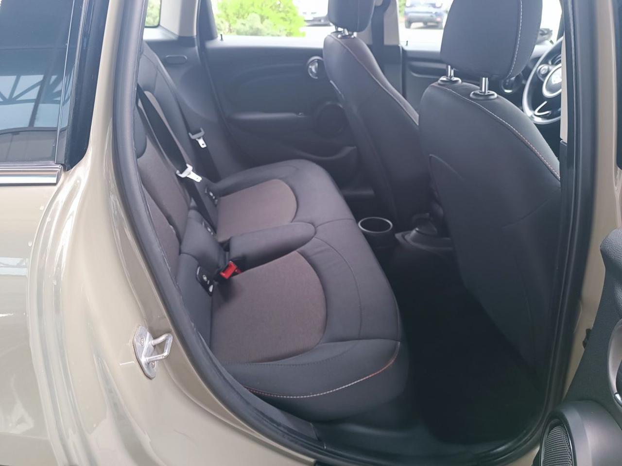 MINI One 1.5 One Hype 5 porte - 12