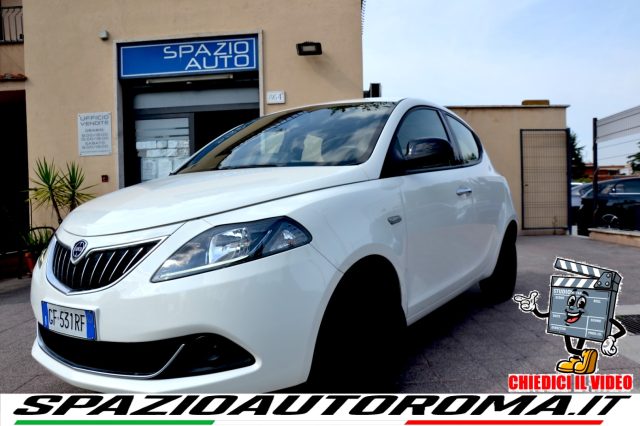 LANCIA Ypsilon Bianco pastello