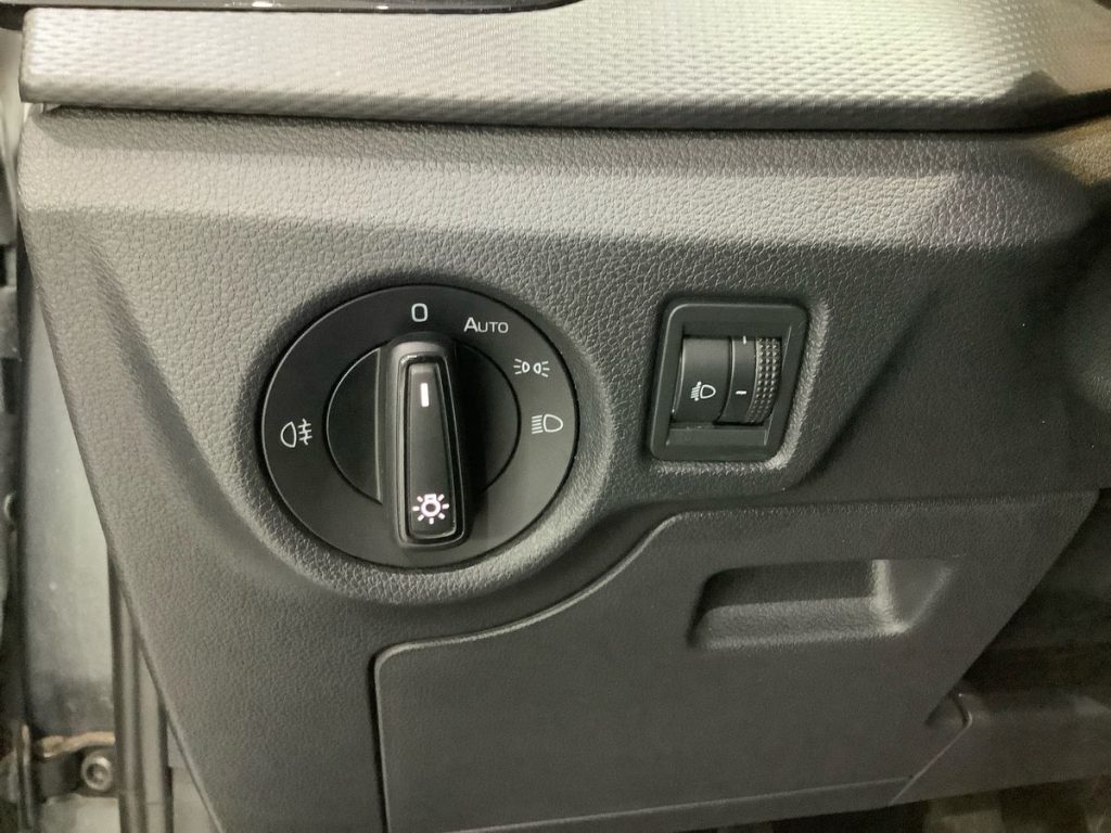 SKODA Kamiq 1.0 TSI Ambition - 19