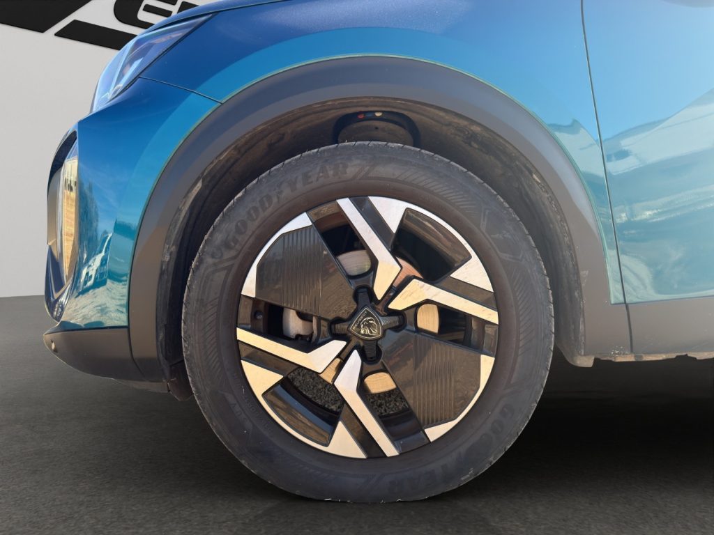 PEUGEOT 2008 PureTech 100 S&S Allure - 22