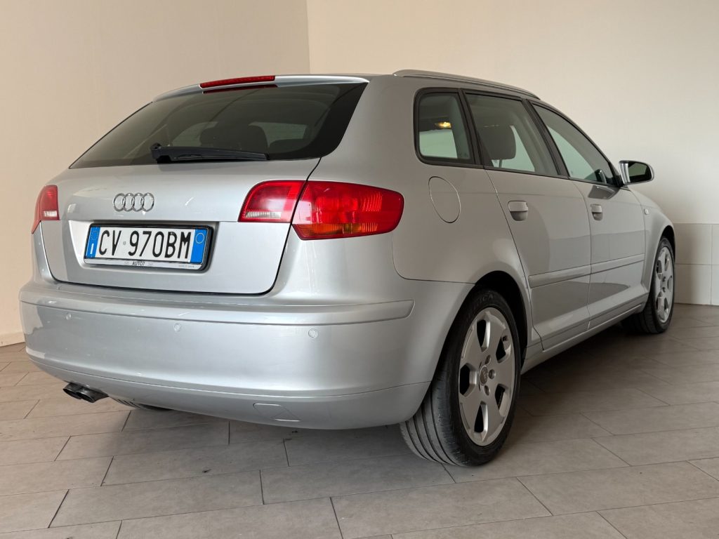 AUDI A3 SPB 2.0 16V TDI Ambition - 6