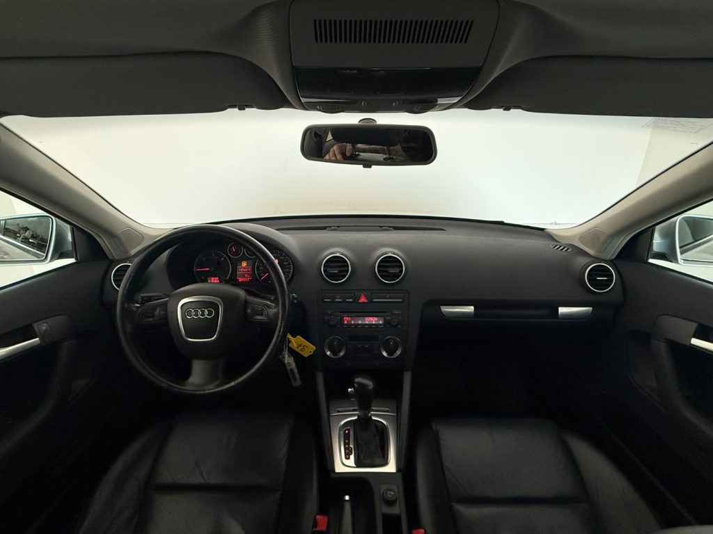 AUDI A3 SPB 2.0 16V TDI Ambition - 10