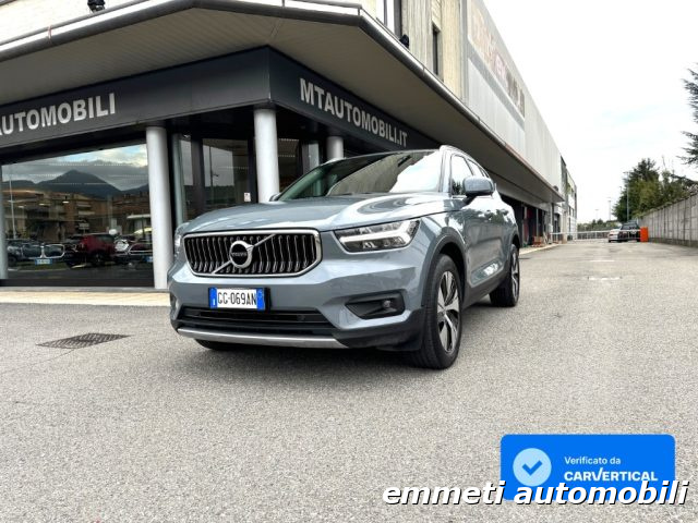 VOLVO XC40 Grigio metallizzato