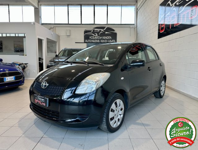 TOYOTA Yaris Nero metallizzato