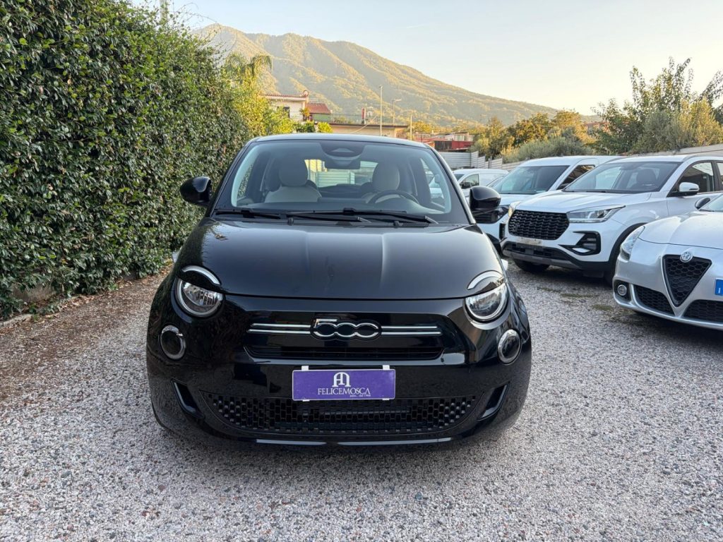 FIAT 500 Berlina Hybrid Icon - 2