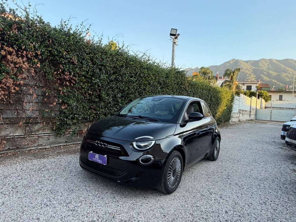 FIAT 500 Berlina Hybrid Icon - 6