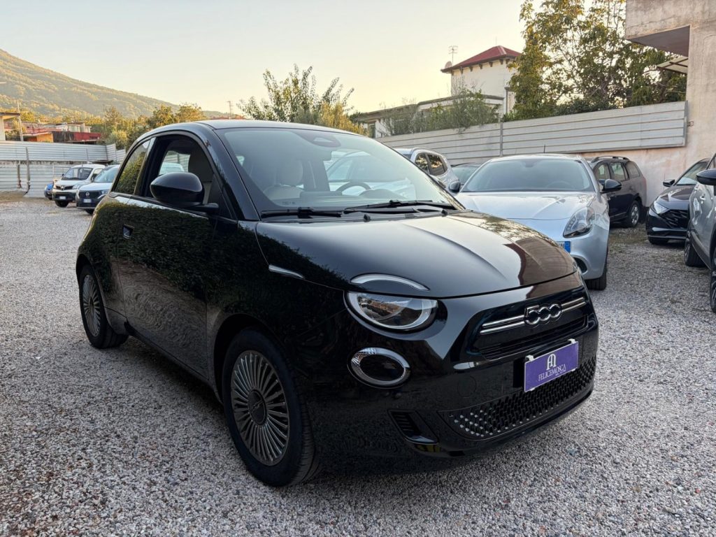 FIAT 500 Berlina Hybrid Icon - 7