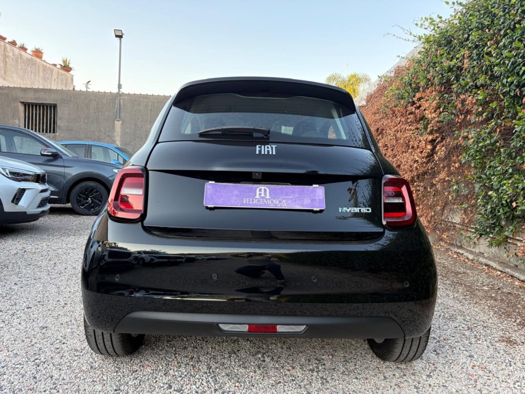 FIAT 500 Berlina Hybrid Icon - 10