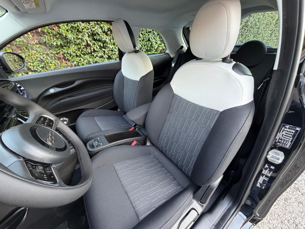 FIAT 500 Berlina Hybrid Icon - 15
