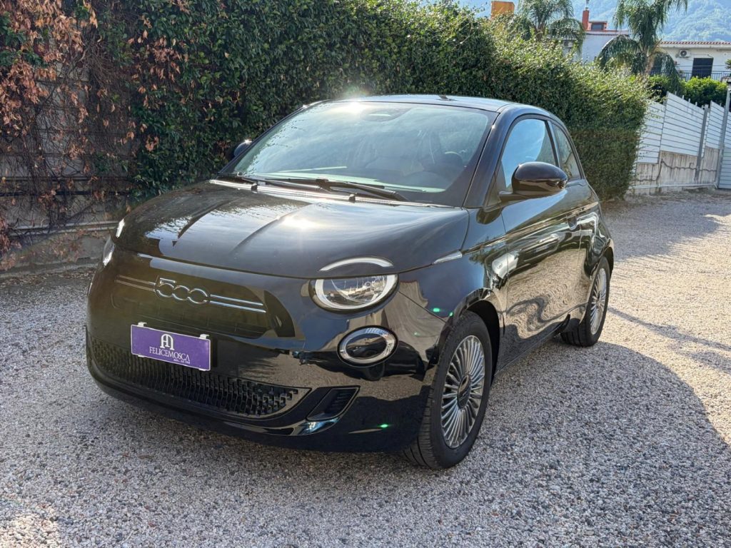 FIAT 500 Berlina Hybrid Icon - 24