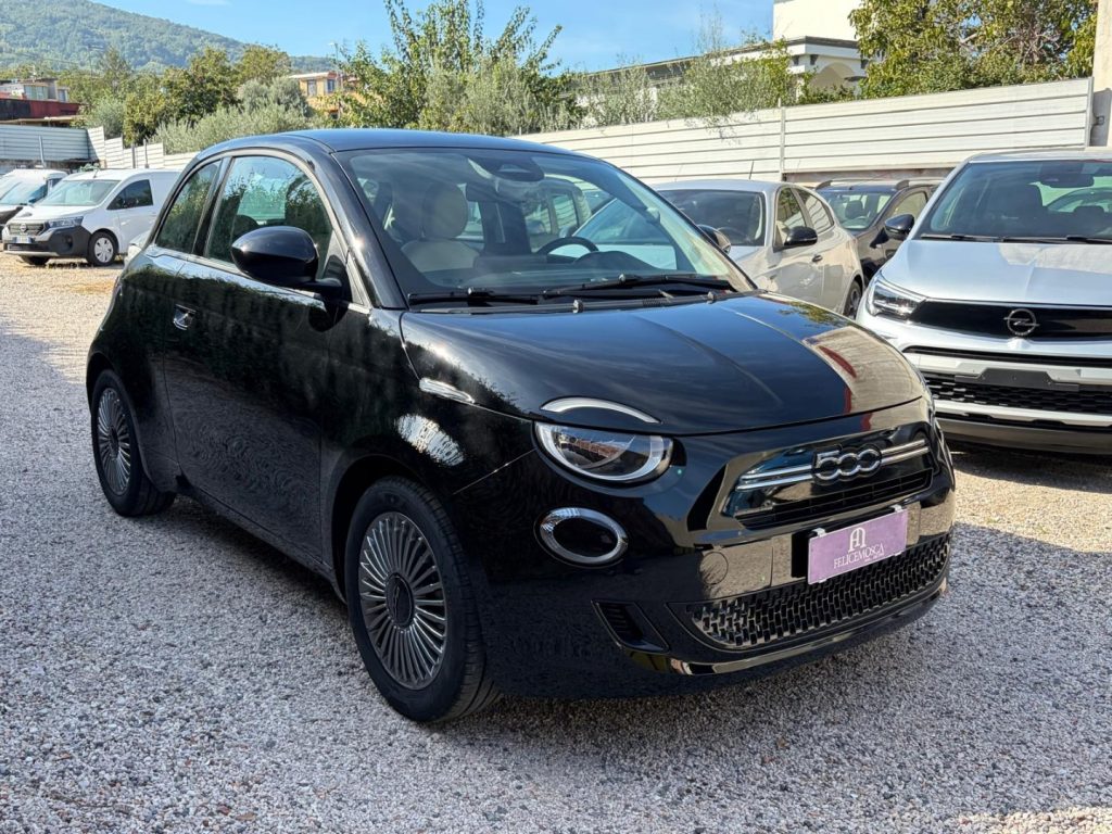 FIAT 500 Berlina Hybrid Icon - 25