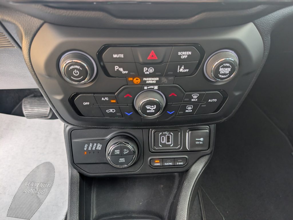 JEEP Renegade 1.3 T4 240 CV PHEV 4xe AT6 North Star - 34