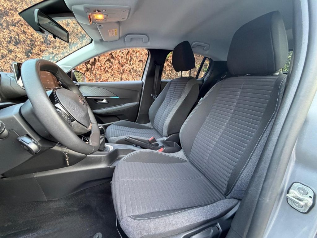 PEUGEOT 208 Hybrid 100 e-DCS6 style - 24