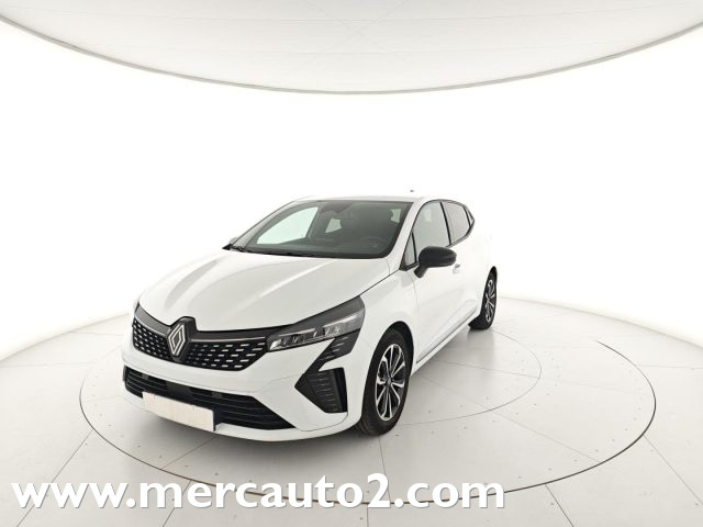 RENAULT Clio Bianco pastello