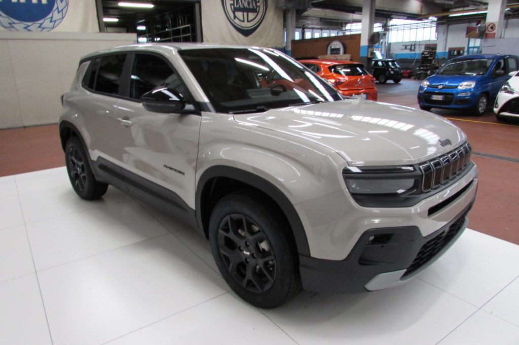 JEEP Avenger 1.2 Turbo 110 CV MHEV BLACK EDITION KMZERO - 3