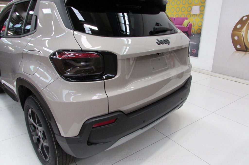 JEEP Avenger 1.2 Turbo 110 CV MHEV BLACK EDITION KMZERO - 15