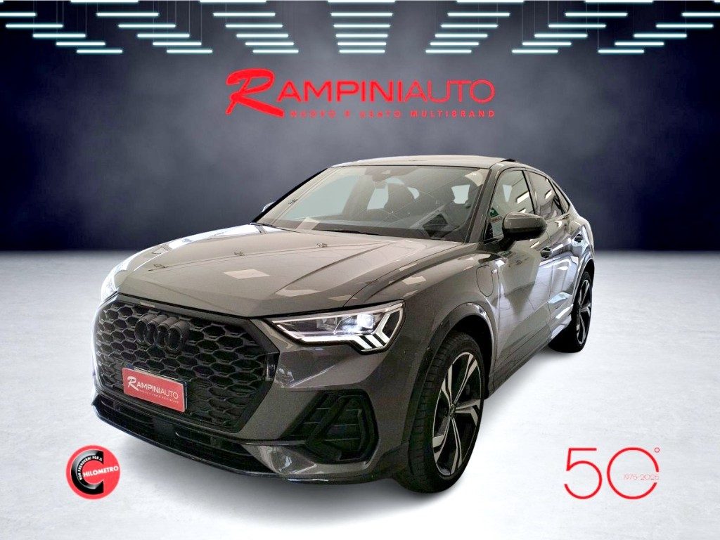 AUDI Q3 SPB 45 TFSI e S tronic S line 245 Cv Plug in Iva - 2