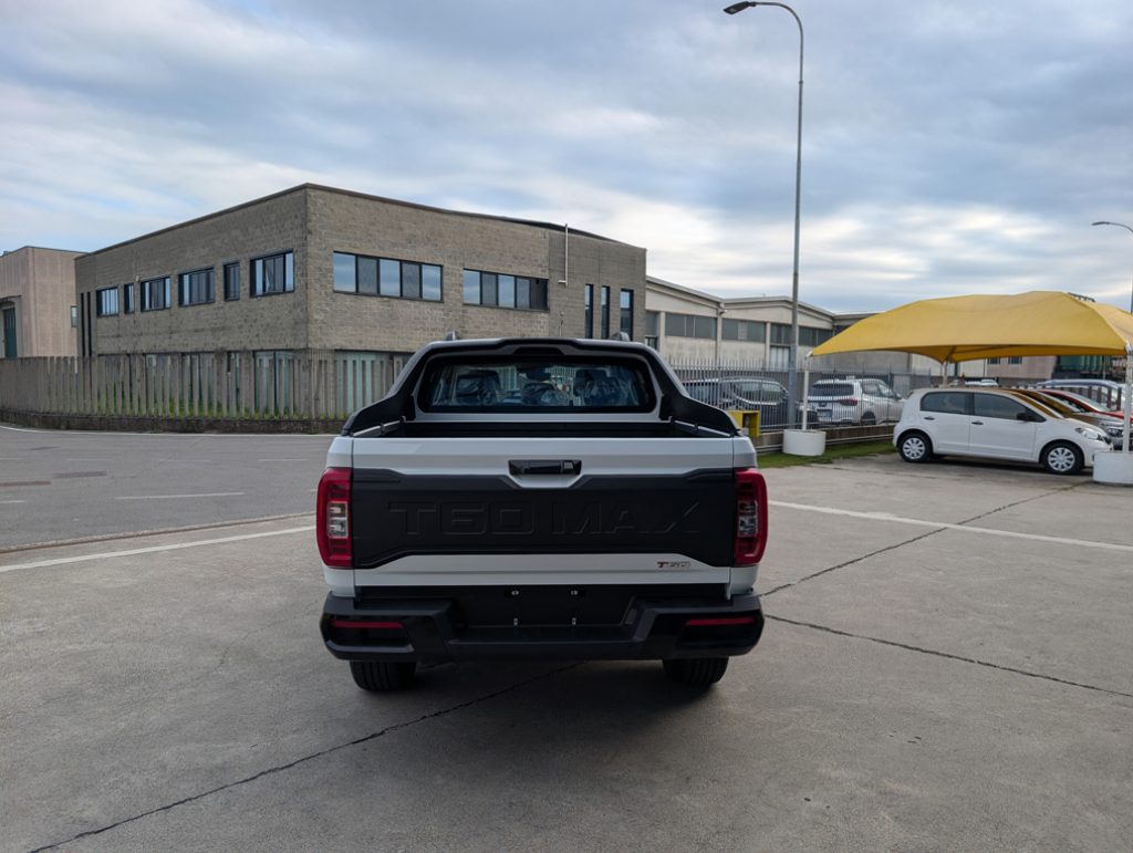 MAXUS T60 2.0 AWD Luxury AT 216 CV PRONTA CONSEGNA - 6