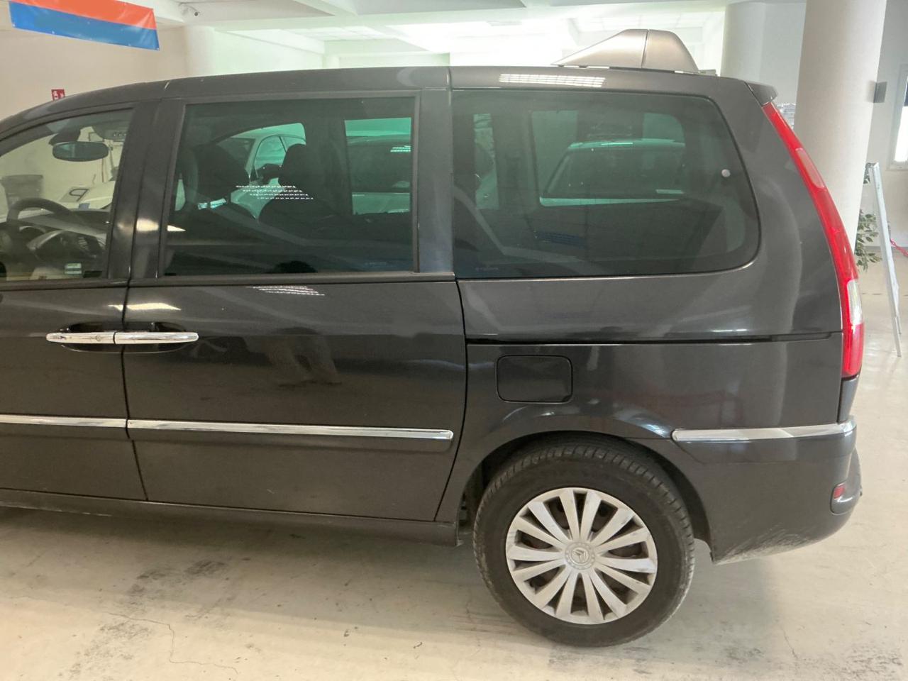 CITROEN C8 2.0 HDi 136CV FAP Dynamique 7 posti - 4