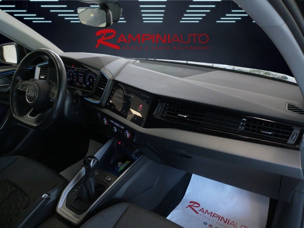 AUDI A1 SPB 30 TFSI S tronic Identity Black Km 25.000 Iva - 17