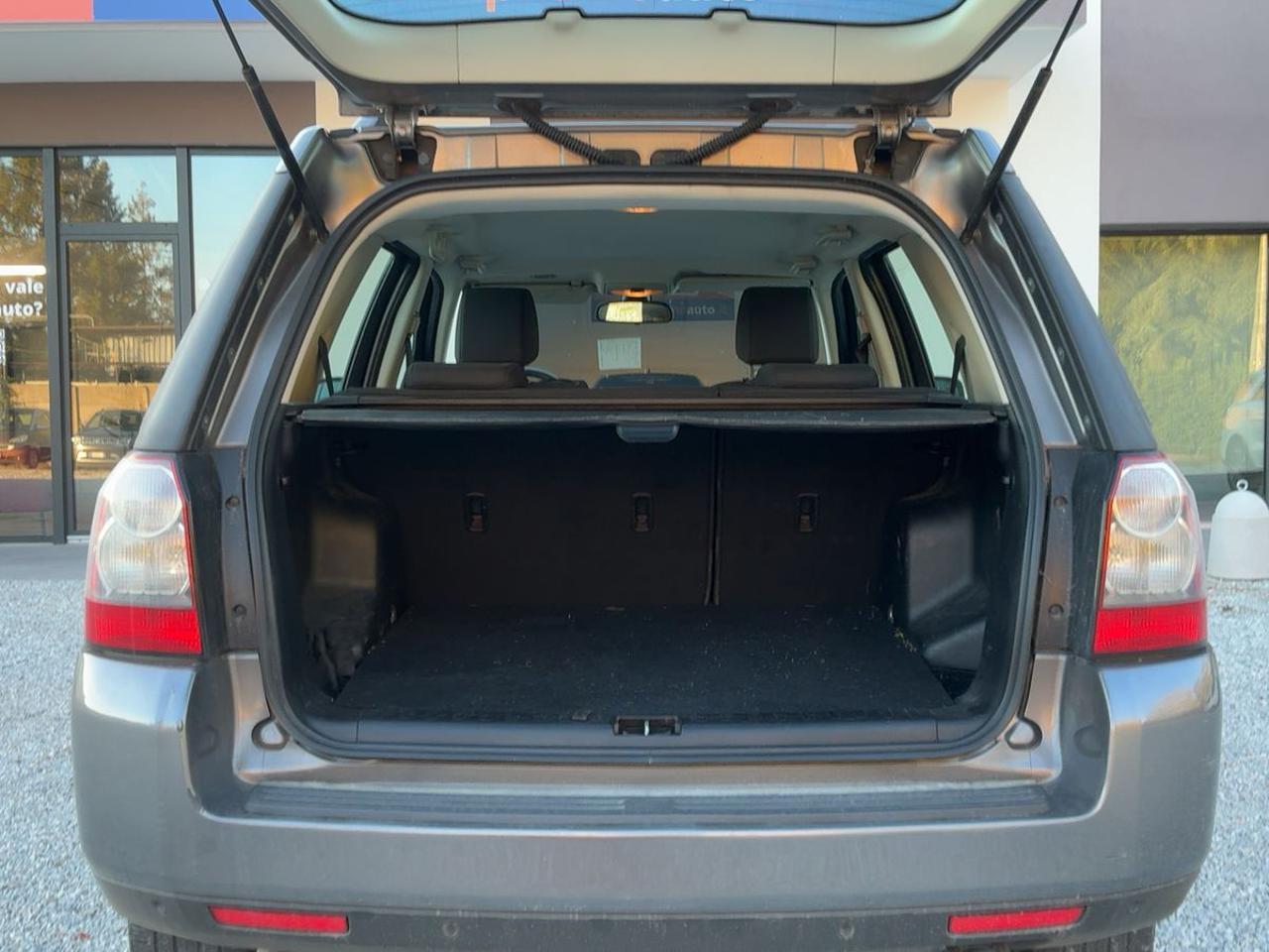 LAND ROVER Freelander 2.2 TD4 S.W. S - 16