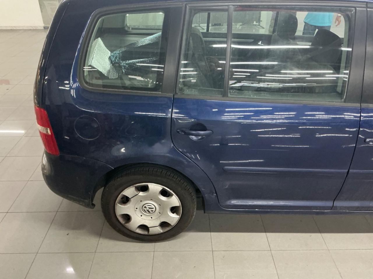 VOLKSWAGEN Touran 1.9 TDI 101CV Trendline - 6