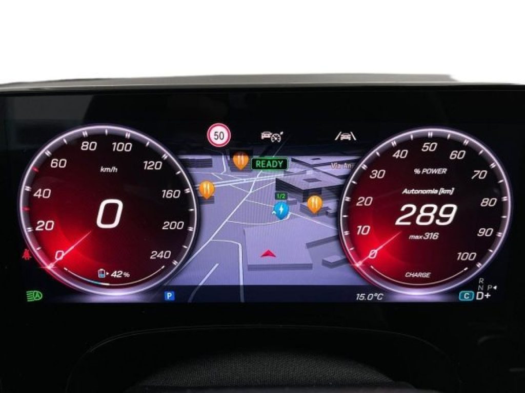 MERCEDES-BENZ CLA 220 4Matic AMG Line Premium - 8