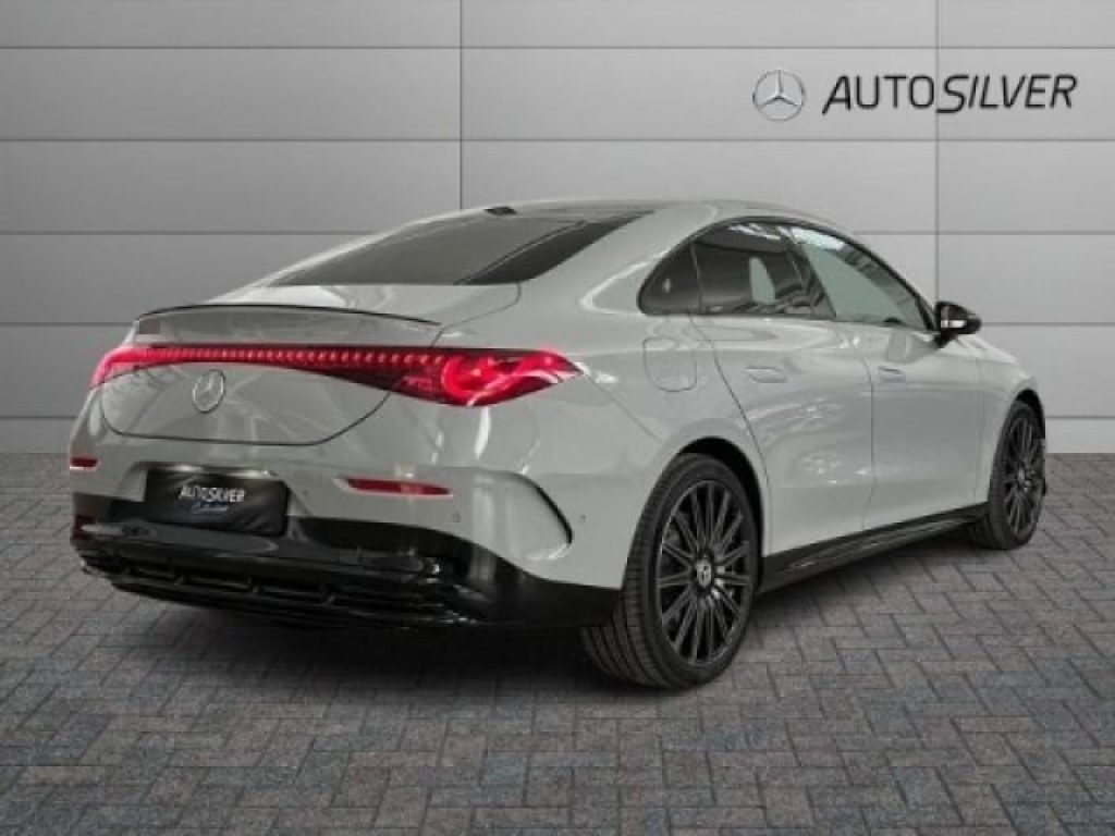 MERCEDES-BENZ CLA 220 4Matic AMG Line Premium - 2