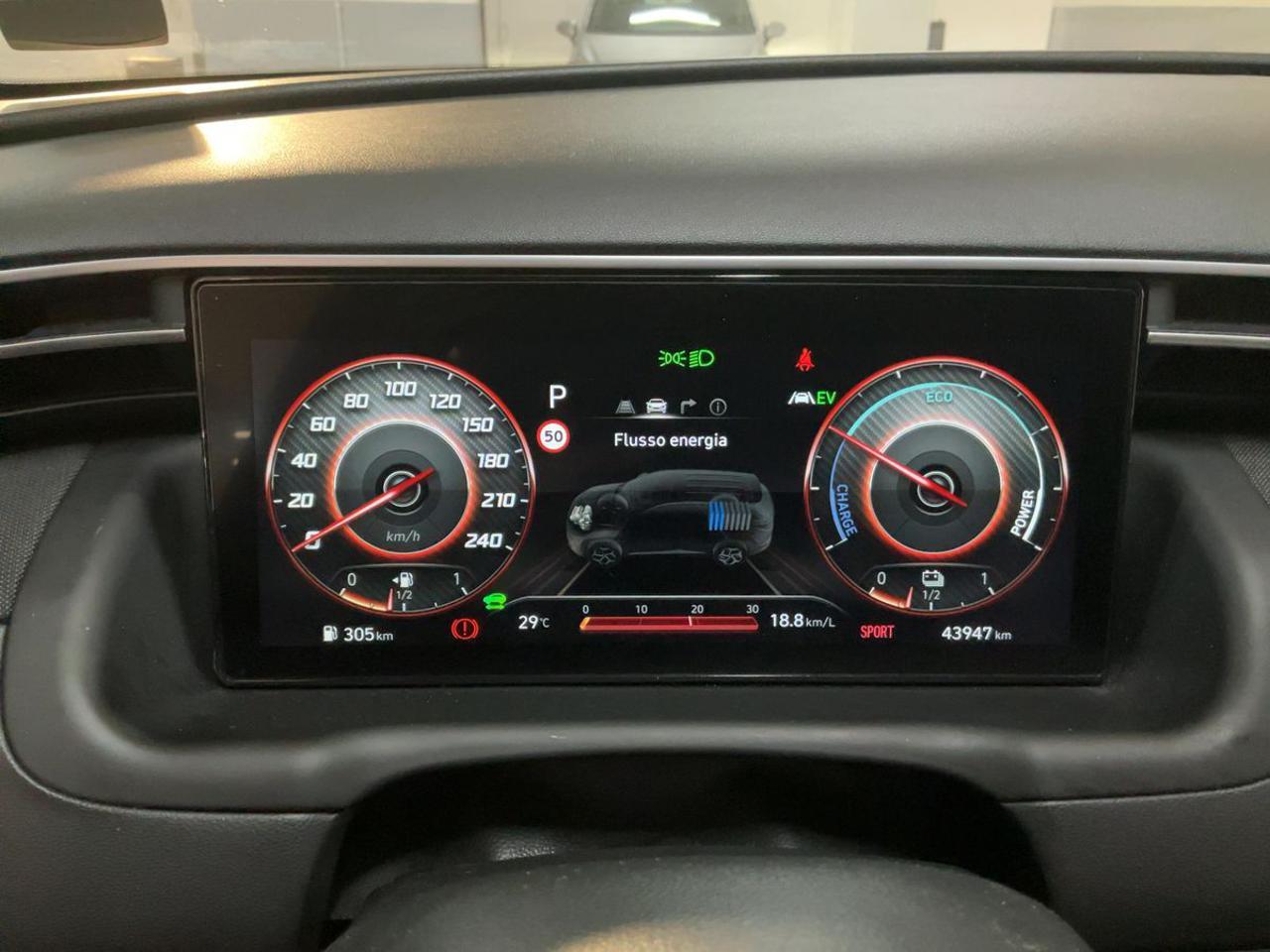 HYUNDAI Tucson 1.6 HEV aut. Exellence Hybrid - 16