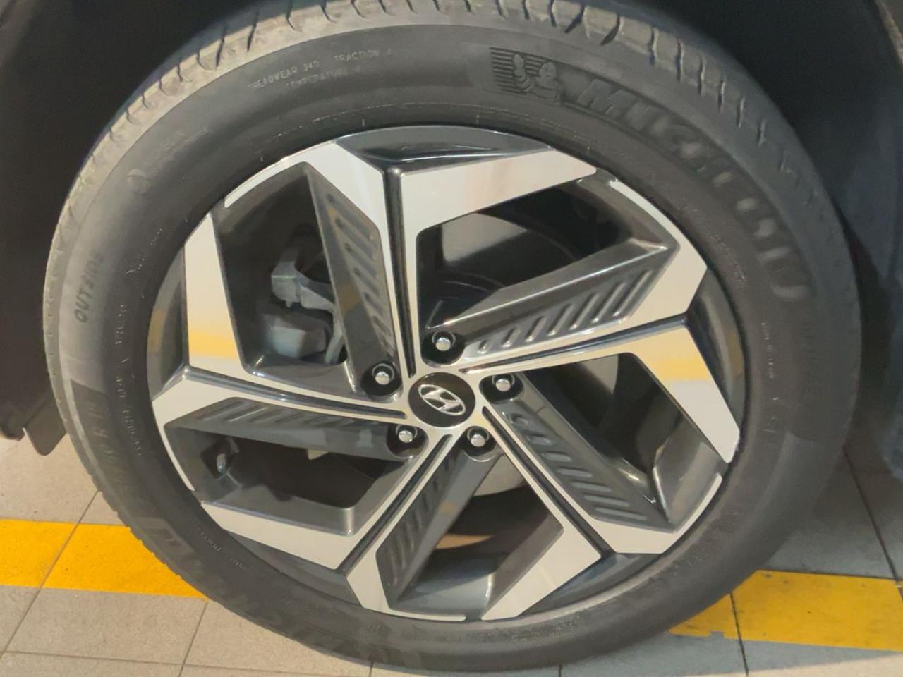 HYUNDAI Tucson 1.6 HEV aut. Exellence Hybrid - 10