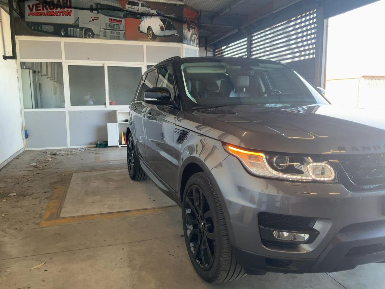LAND ROVER Range Rover Sport 3.0 TDV6 HSE Dynamic - 4