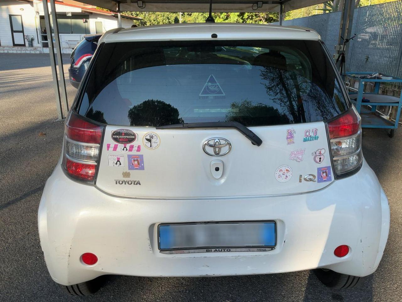 TOYOTA iQ 1.0 - 6