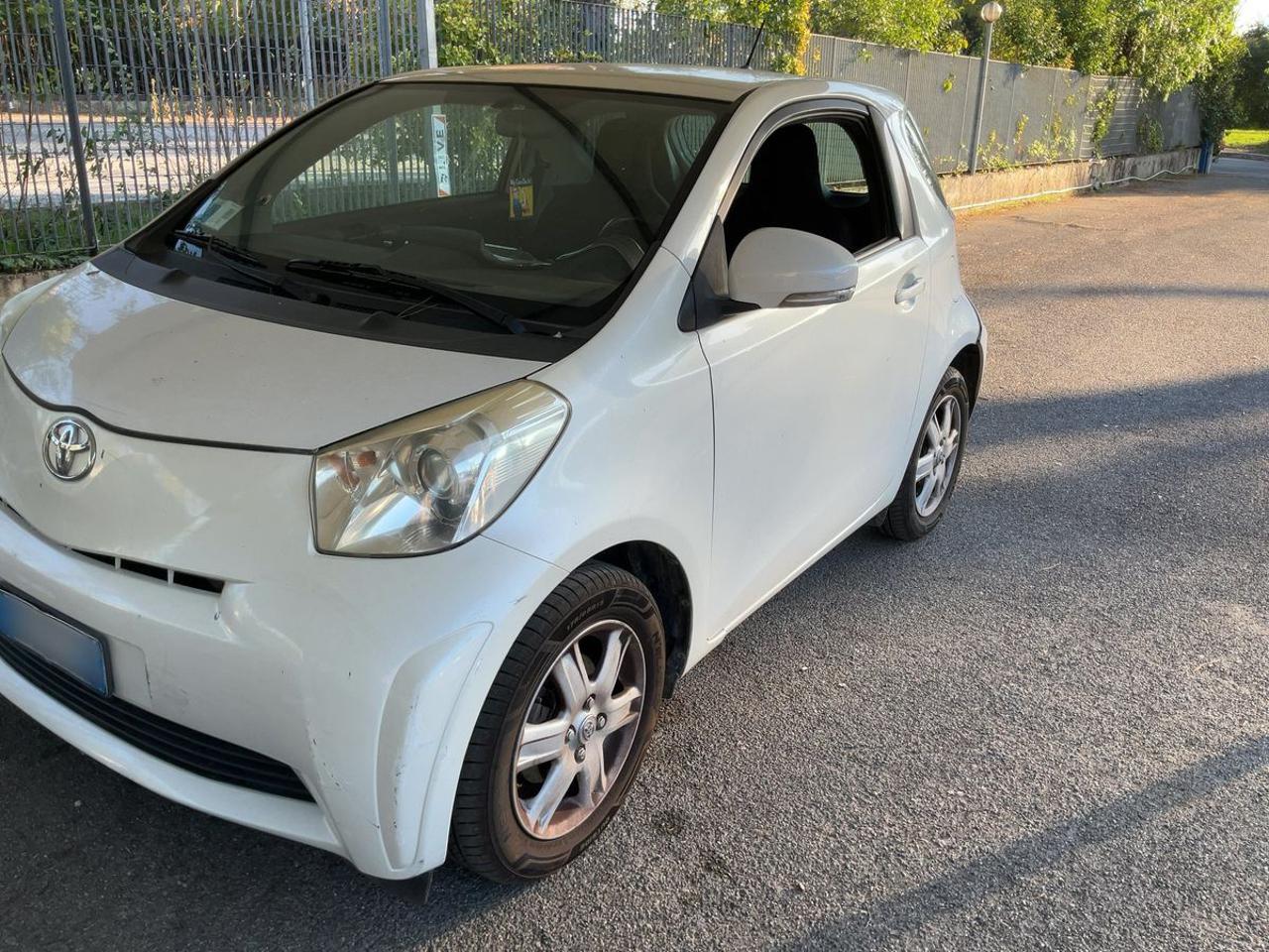 TOYOTA iQ 1.0 - 2