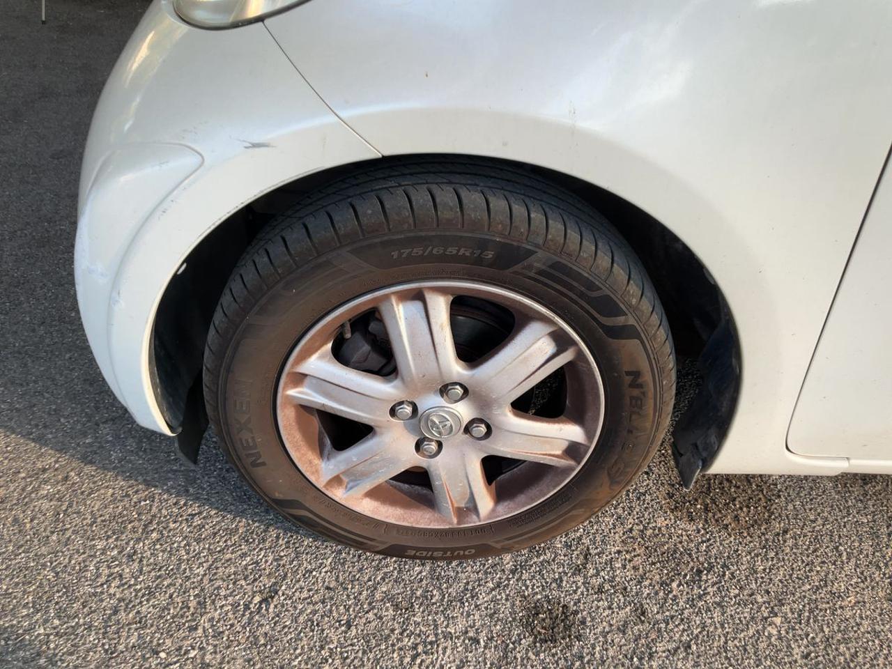 TOYOTA iQ 1.0 - 10